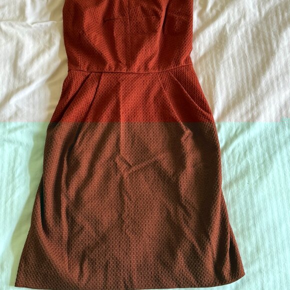 F21 Burnt Orange-Red Sleeveless Houndstooth Dress with Cross Back Detail - Picture 4 of 7